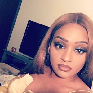 Meet your Posher, Crystal